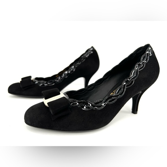 SALVATORE FERRAGAMO CARLA 70mm BLACK SUEDE WITH SCALLOPING TRIM BOW PUMPS SIZE 4 - Picture 10 of 10